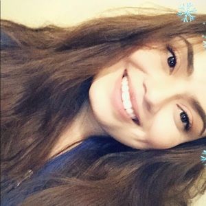 Meet your Posher, Angelica